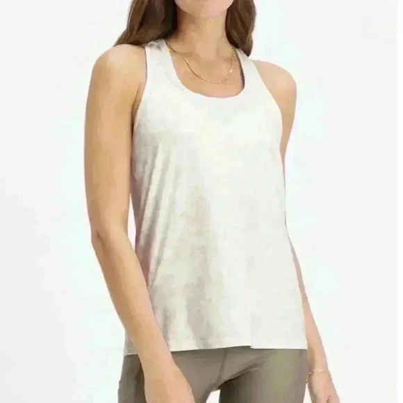 Fabletics Tops - Fabletics women's phoenix lite racerback tank size large NWT army color way